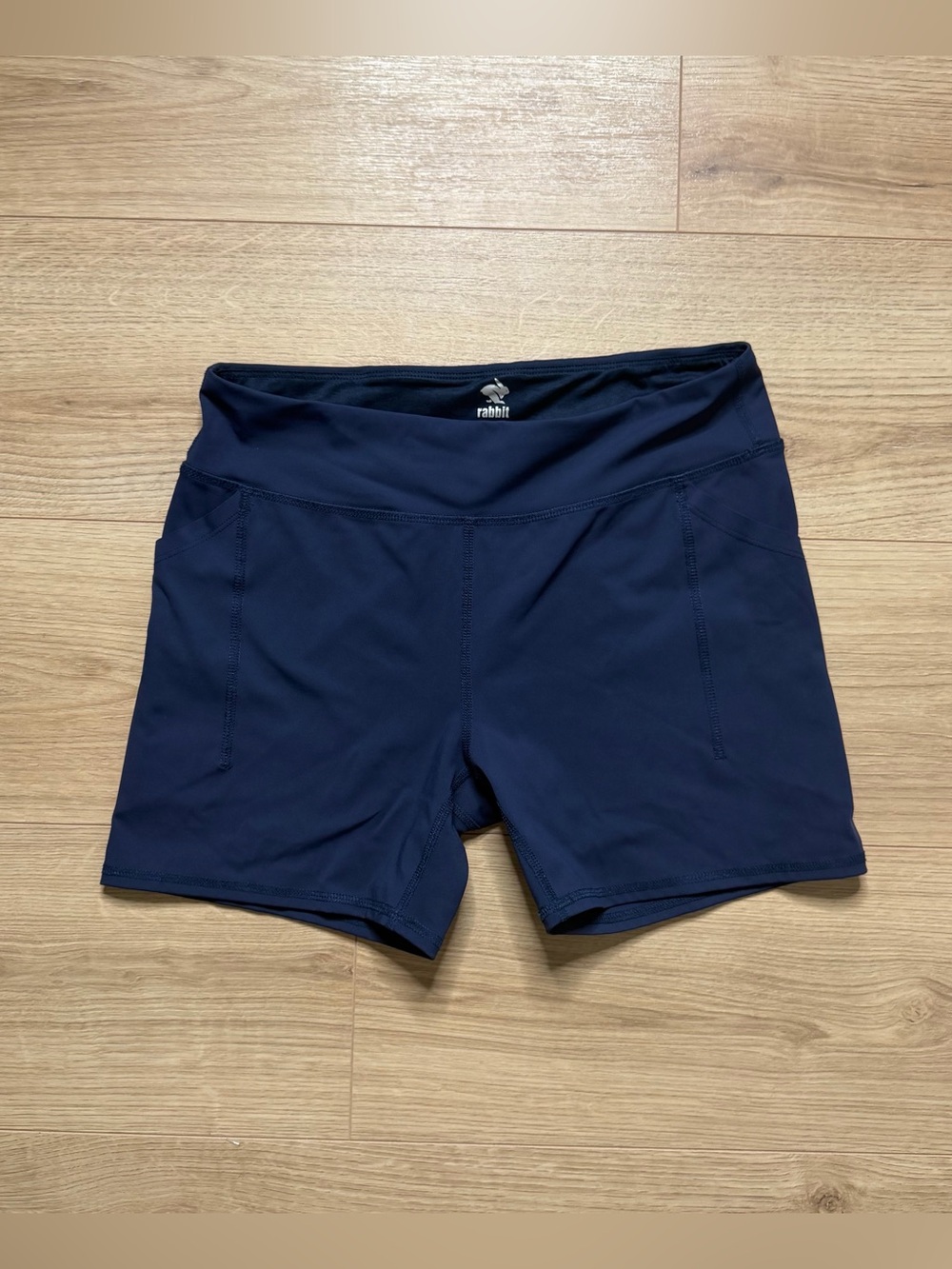 Rabbit Speedy Leggy Biker Shorts Size M - Picture 3 of 6